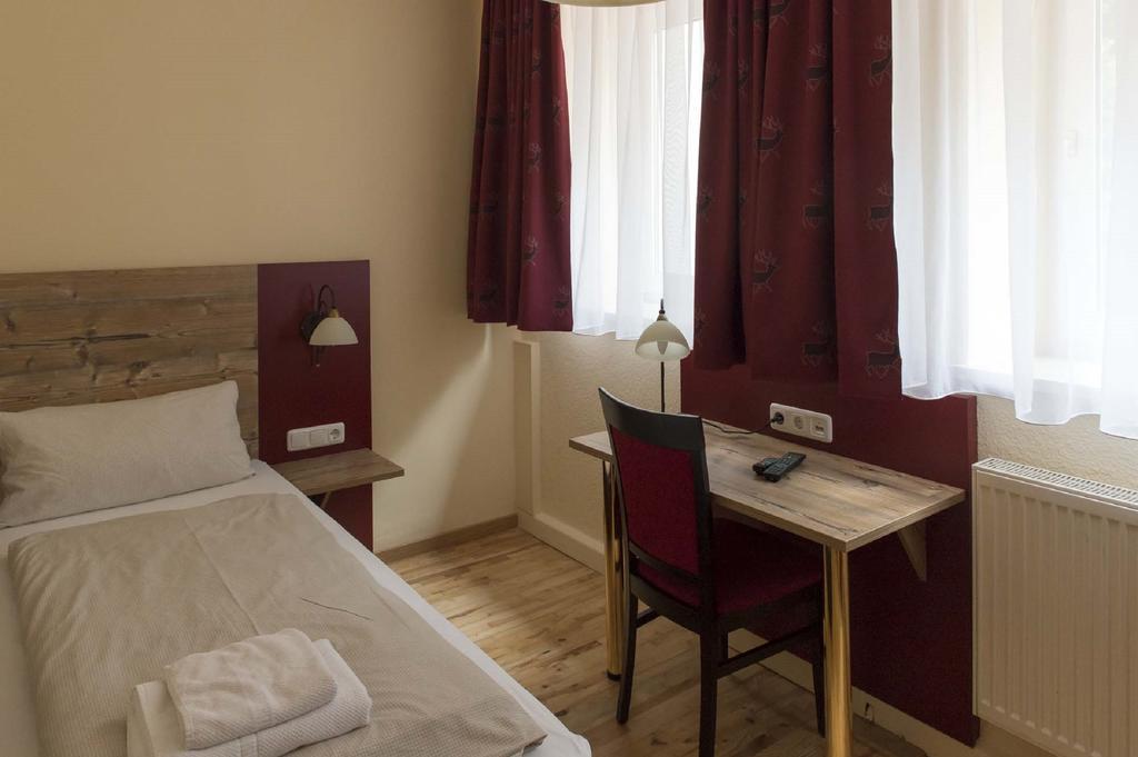Hotel Echinger Hof bei München Zimmer foto